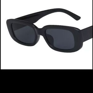 NWOT Y2K Square Black Sunglasses